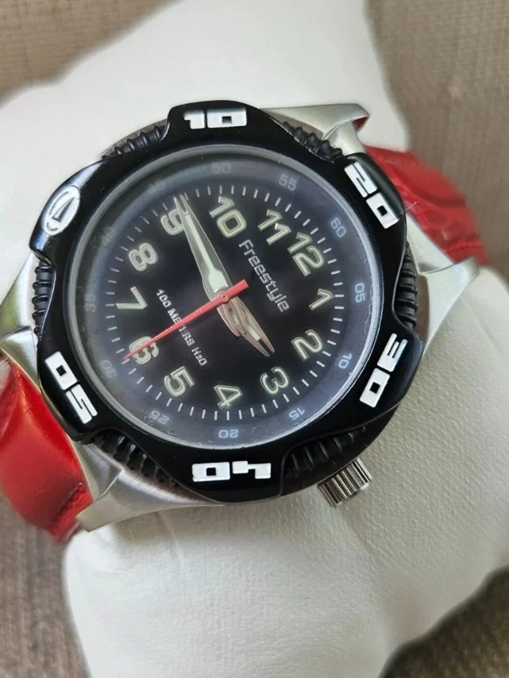 Freestyle Wristwatch Quartz Analog Red Leather Strap Unisex Wrist Watch